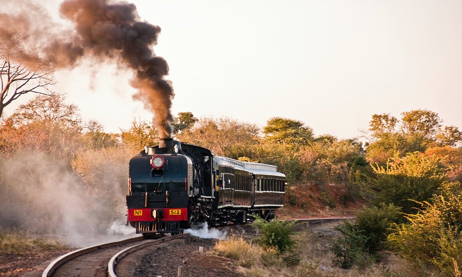 Luxury Express Steam train trip with on-board upmarket dinner with drinks